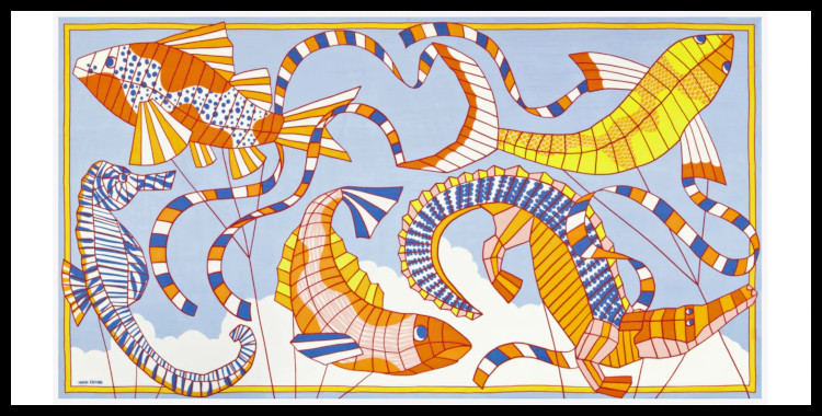 étole , paréo inoui éditions représente des cerfs-volants, en bleu et orange.