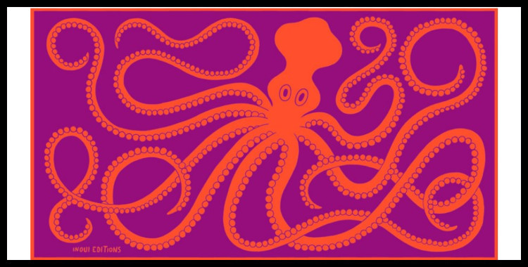 Serviette éponge, inoui éditions représente un poulpe, en rose fuchsia.